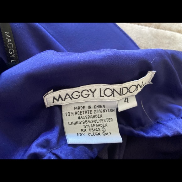 VEUC Maggy London Dress, Size 4 - Picture 8 of 8